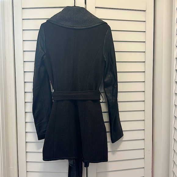 Danier leather wrap coat - Picture 4 of 5